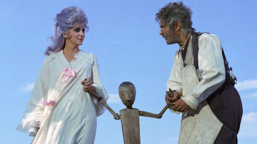 Gina Lollobrigida e Nino Manfredi in Le avventure di Pinocchio (1972) di Luigi Comencini
